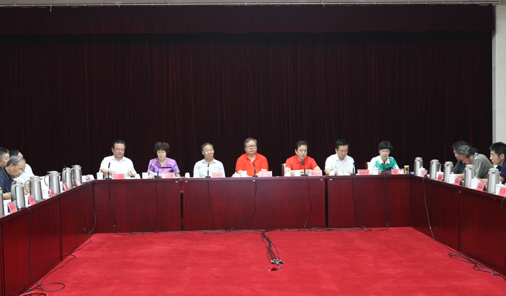 8月2日，第十一屆全國少數(shù)民族文學(xué)創(chuàng)作“駿馬獎(jiǎng)”終評(píng)會(huì)
