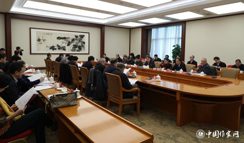 11月28日，中國作家協(xié)會第八屆主席團第十一次會議在北京召開。