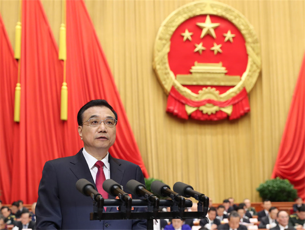 十二屆全國人大五次會(huì)議開幕，李克強(qiáng)作政府工作報(bào)告