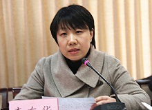 李東華：兒童文學的新變近年來的兒童文學創(chuàng)作對兒童文學精神的理解提升到了更高的海拔上，推動了兒童文學創(chuàng)作在多個維度上獲得新的生長空間。[詳細]