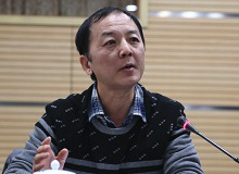 唐小林：批評(píng)家要提高自身學(xué)養(yǎng) 堅(jiān)持自身理想針對(duì)文學(xué)批評(píng)的問(wèn)題，我認(rèn)為一個(gè)是評(píng)論家要加強(qiáng)自身學(xué)養(yǎng)；另外還要勇于批評(píng)。[詳細(xì)]