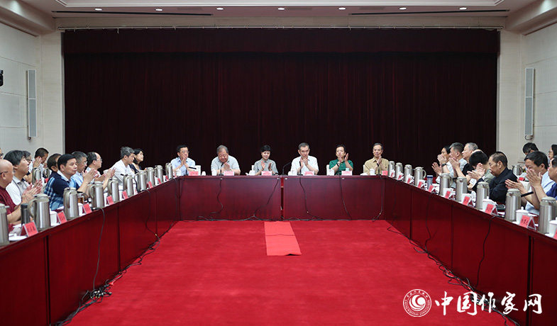 7月28日，第七屆魯迅文學獎各評獎委員會第一次全體會議在京舉行