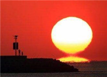 北師大詩歌讀書會 | 讀聞一多《太陽吟》《太陽吟》還表現(xiàn)出一種追尋光明、厭惡黑暗的思想境界……[詳細]