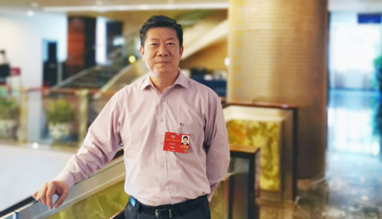 閻曉宏：與時(shí)俱進(jìn)，切實(shí)保護(hù)作家藝術(shù)家合法權(quán)益