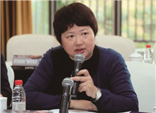 何向陽：與人民結(jié)合，為人民服務(wù)今年是毛澤東同志《講話》發(fā)表80周年。重讀《講話》，感到雖然80年過去，但仍然歷久彌新……[詳細(xì)]