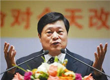 【熊召政】	劉復(fù)生丨《歷史小說的轉(zhuǎn)折與<張居正>》；	劉保昌丨《重塑“楚狂”——長篇?dú)v史小說<張居正>的經(jīng)典性意義》。