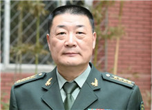 【徐貴祥】	傅逸塵丨《英雄傳奇的“現(xiàn)代性”重構(gòu)》；	宋　嵩丨《斜月沉沉藏海霧 碣石瀟湘無限路》。