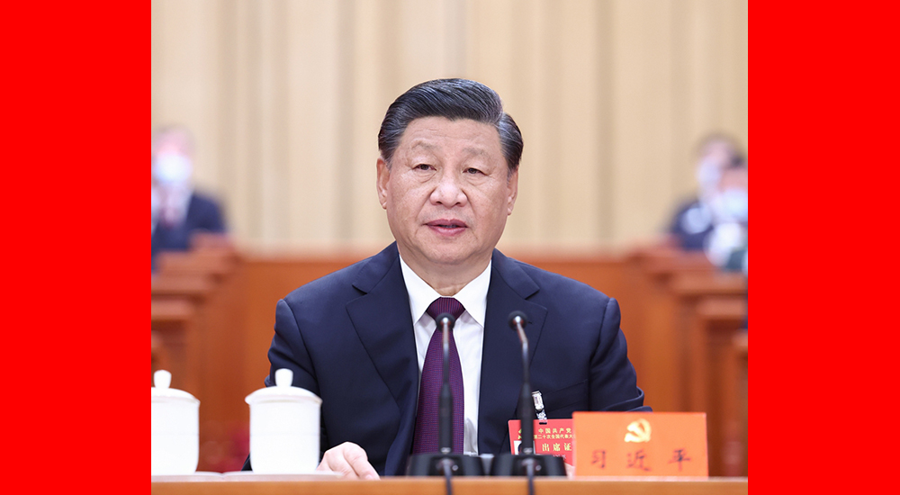 10月22日，中國(guó)共產(chǎn)黨第二十次全國(guó)代表大會(huì)在北京人民大會(huì)堂勝利閉幕。習(xí)近平同志主持大會(huì)。