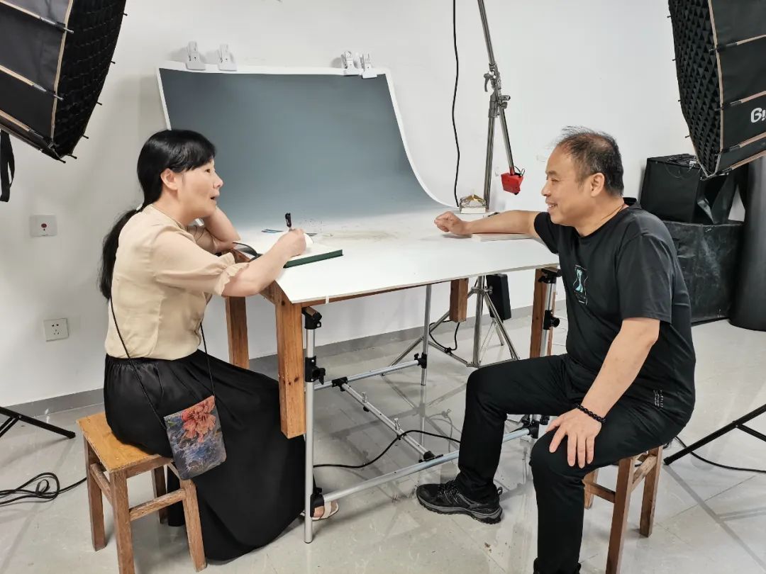 6月26日，江西省文物考古研究院研究員楊軍接受作家采訪
