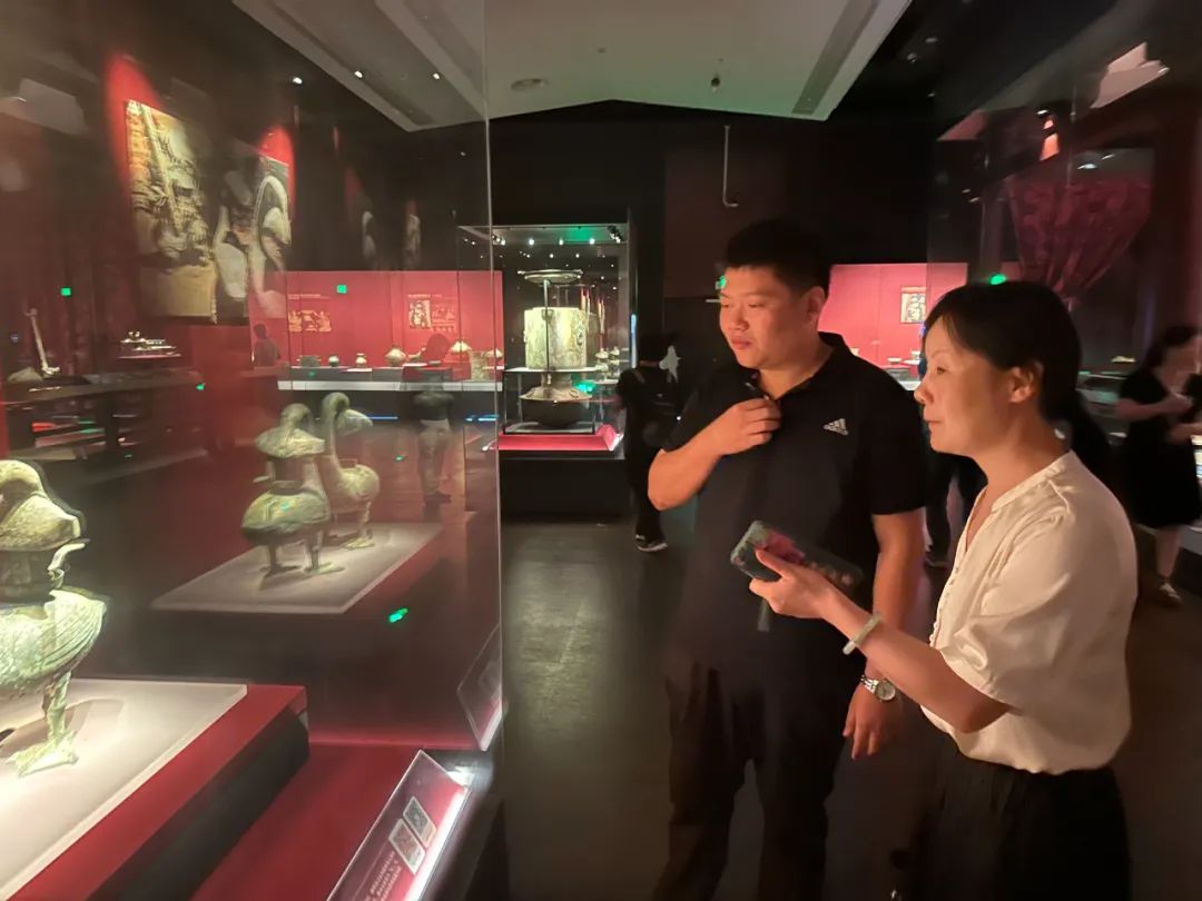 6月29日，?；韬顕z址博物館考古部主任趙藝博接受作家采訪