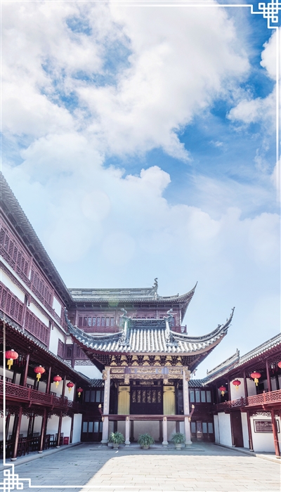 圖為上海豫園內(nèi)的古戲臺(tái)和看廊。 　　夏 淼攝（影像中國(guó)）