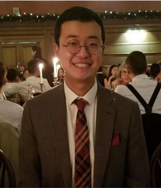 劉洋，南京大學(xué)英語系牛津大學(xué)英語系聯(lián)合培養(yǎng)博士，現(xiàn)任南京大學(xué)英語系助理研究員。主要研究方向為早期現(xiàn)代英國文學(xué)和現(xiàn)實主義文學(xué)。
