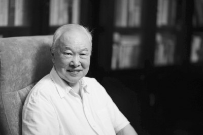  金沖及，中共黨史和中國(guó)近現(xiàn)代史專(zhuān)家，中國(guó)史學(xué)會(huì)原會(huì)長(zhǎng)