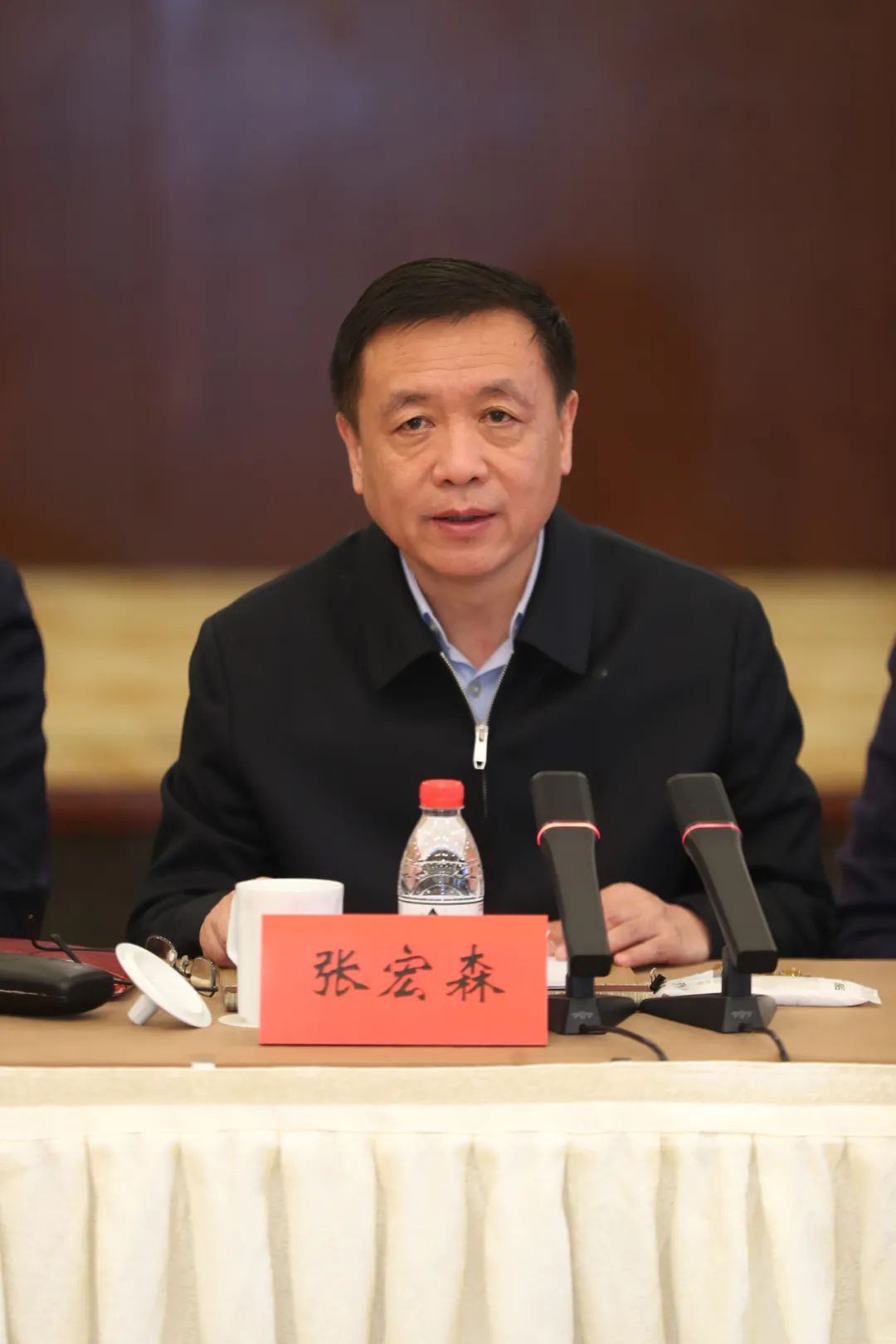 中國作協(xié)黨組書記、副主席、書記處書記張宏森講話