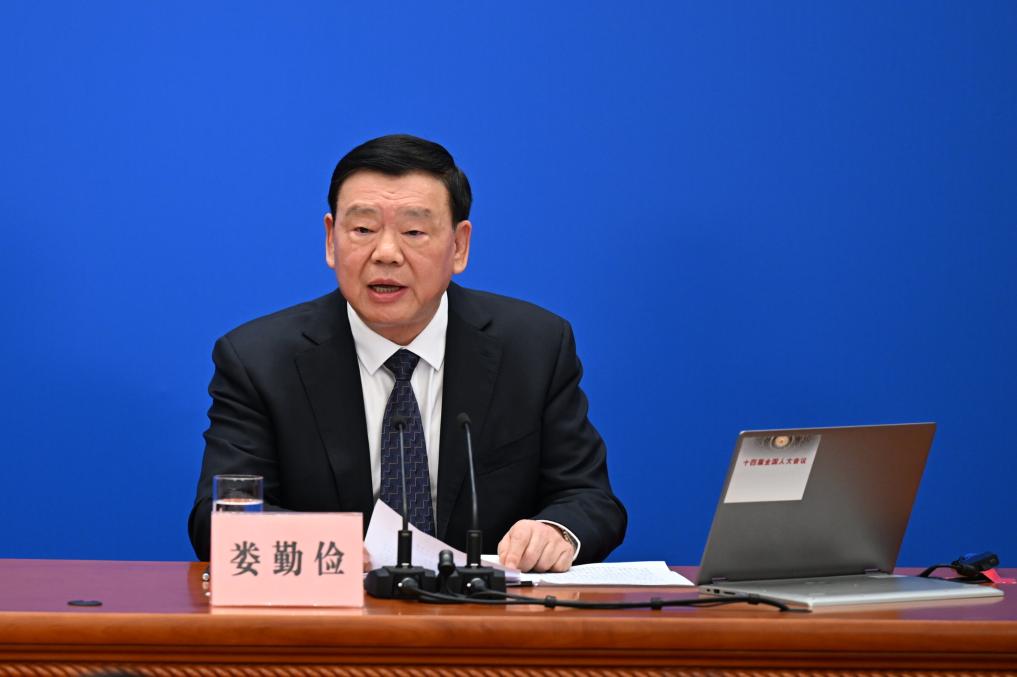 3月4日，十四屆全國(guó)人大二次會(huì)議在北京人民大會(huì)堂舉行新聞發(fā)布會(huì)。大會(huì)發(fā)言人婁勤儉就大會(huì)議程和人大工作相關(guān)問(wèn)題回答中外記者的提問(wèn)。 新華社記者 牟宇 攝