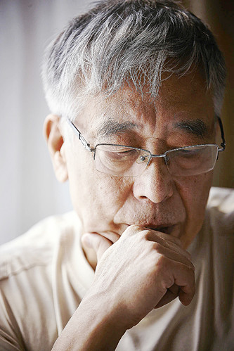 王晉康，科幻作家、高級工程師。代表作有長篇小說《類人》《蟻生》，短篇小說集《替天行道》《生命之歌》《豹》等。代表作《水星播種》入圍2024年雨果獎最佳長中篇小說。