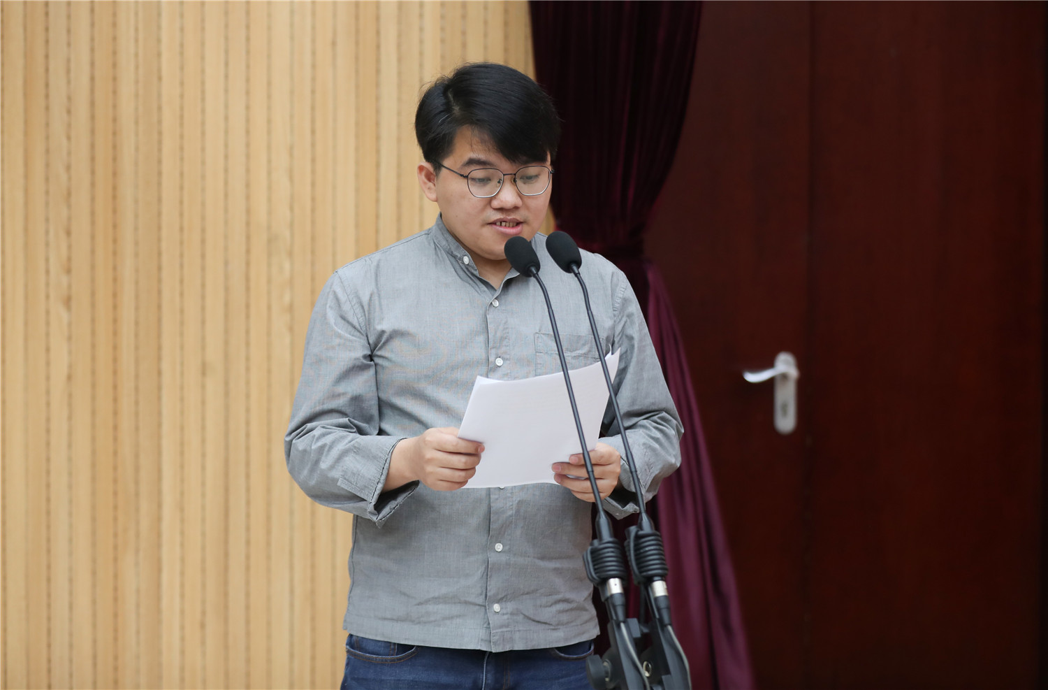 學(xué)員代表何榮、朗嘎扎西、林為攀在結(jié)業(yè)典禮上先后發(fā)言