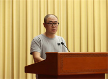 石一楓：文眼、文心、文采　　有了文眼、文心和文采，則會(huì)讓一個(gè)作家永遠(yuǎn)保持青年寫作的活力。祝年輕的朋友永遠(yuǎn)年輕，在文學(xué)攀登之路上的創(chuàng)新精神年輕……[詳細(xì)]