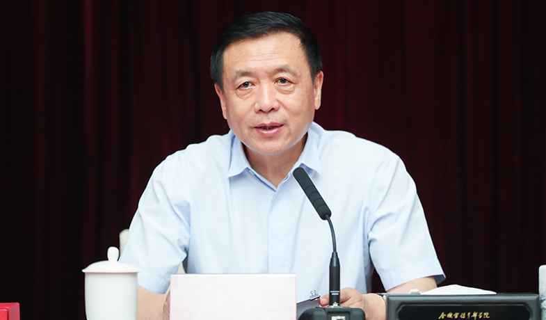 7月31日，評獎委員會名譽(yù)主任張宏森在評獎委員會第五次全體上講話