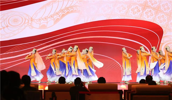 “2024中國文學(xué)盛典·駿馬獎之夜”：時(shí)代盛景 筆下山河
