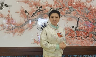 全國(guó)人大代表、江蘇淮劇博物館演員陳澄