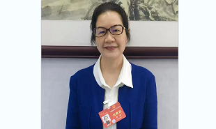 全國(guó)人大代表、重慶市作協(xié)原主席冉冉