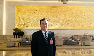全國(guó)政協(xié)委員、中國(guó)作協(xié)主席團(tuán)委員滕貞甫