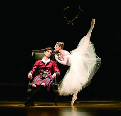 香港藝術(shù)節(jié)上，捷克國(guó)家芭蕾舞團(tuán)帶來(lái)作品《仙凡之戀》。資料圖片