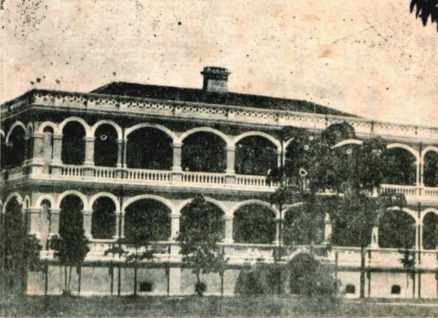 圖書館學家杜定友的“文化抗戰(zhàn)”　　為喚醒民智、振奮抗戰(zhàn)精神，杜定友還創(chuàng)新設立巡回書庫，改造舊戲臺為“民眾閱覽室"……[詳細]