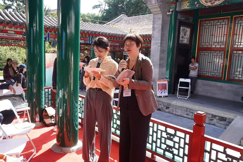 中國作協(xié)黨組成員、書記處書記何向陽為本次詩會致辭并啟動詩會