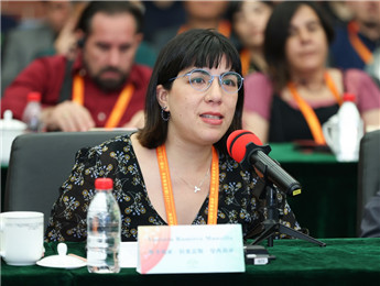 詩歌搭建橋梁，編織超越時(shí)空的紐帶