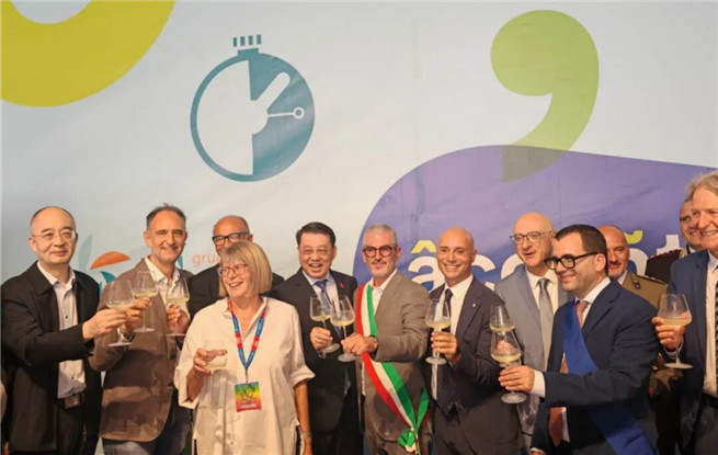 “揚(yáng)帆計(jì)劃”首次參加意大利曼托瓦文學(xué)節(jié)，推動(dòng)中意文學(xué)交流